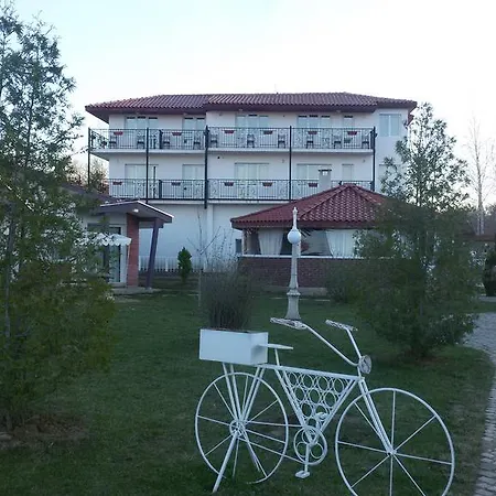 פארק נופש Holiday Village Bukovo Golyamo Bukovo