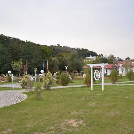 Holiday Village Bukovo منتزه العطل Golyamo Bukovo